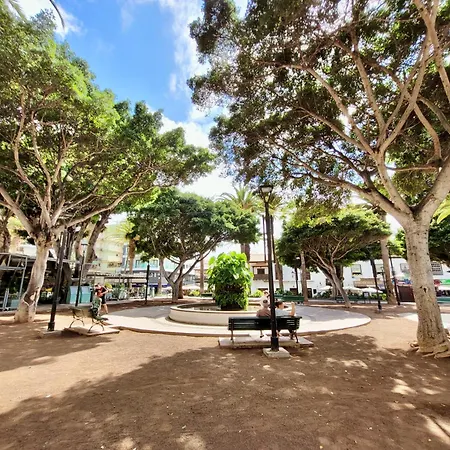 Marina El Muelle * פוארטו דה לה קרוז